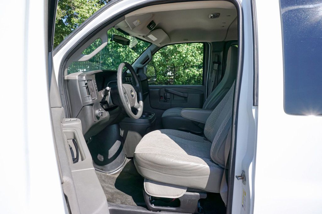 2017 Chevrolet Express Passenger *Express 3500* *15-Passenger Van* *Extended* *Only 45k Miles* - 23071573 - 7
