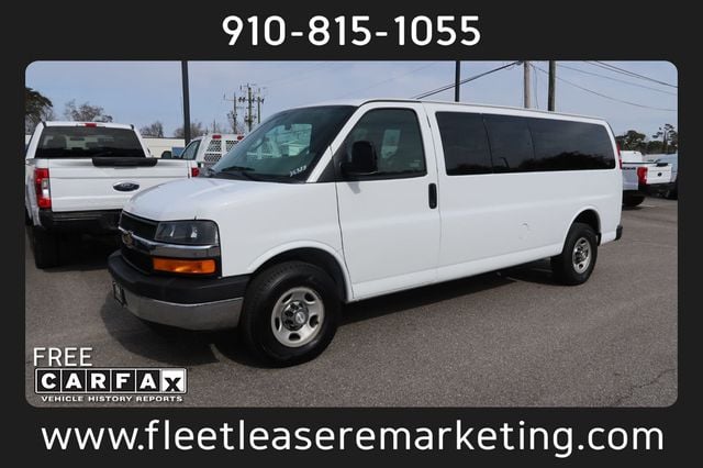 2017 Chevrolet Express Passenger G3500 Ext Passenger Van LT 155"  - 22979007 - 0