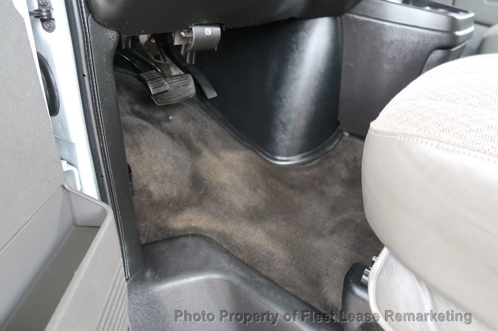 2017 Chevrolet Express Passenger G3500 Ext Passenger Van LT 155"  - 22979007 - 11