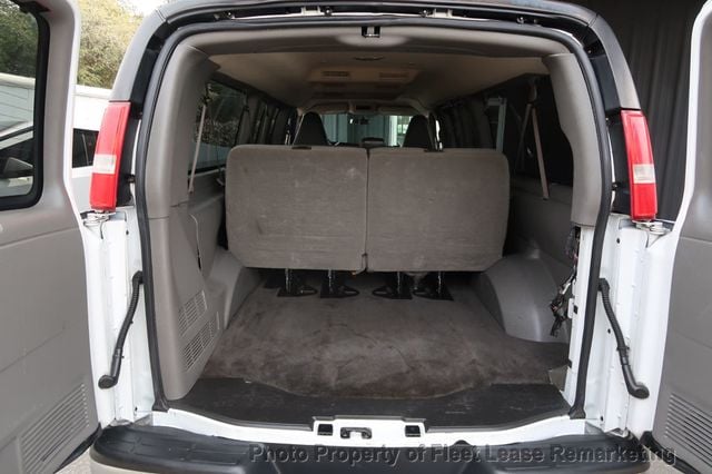 2017 Chevrolet Express Passenger G3500 Ext Passenger Van LT 155"  - 22979007 - 14