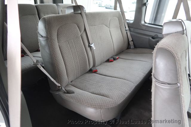 2017 Chevrolet Express Passenger G3500 Ext Passenger Van LT 155"  - 22979007 - 18