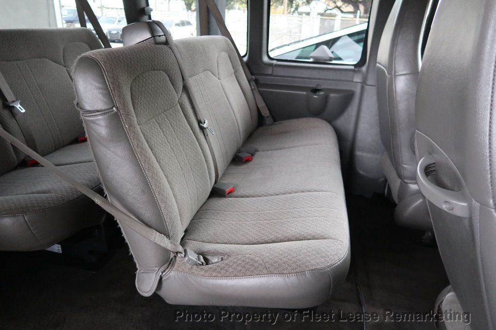 2017 Chevrolet Express Passenger G3500 Ext Passenger Van LT 155"  - 22979007 - 19