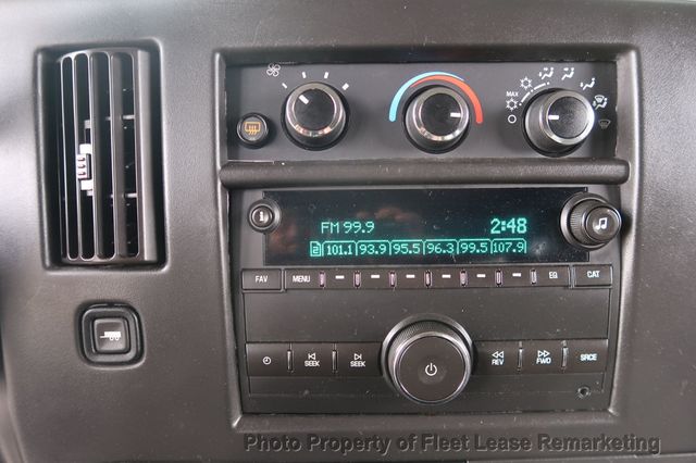 2017 Chevrolet Express Passenger G3500 Ext Passenger Van LT 155"  - 22979007 - 27