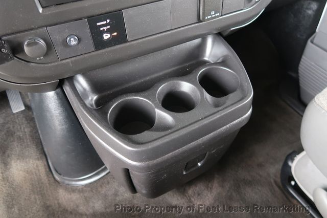 2017 Chevrolet Express Passenger G3500 Ext Passenger Van LT 155"  - 22979007 - 28