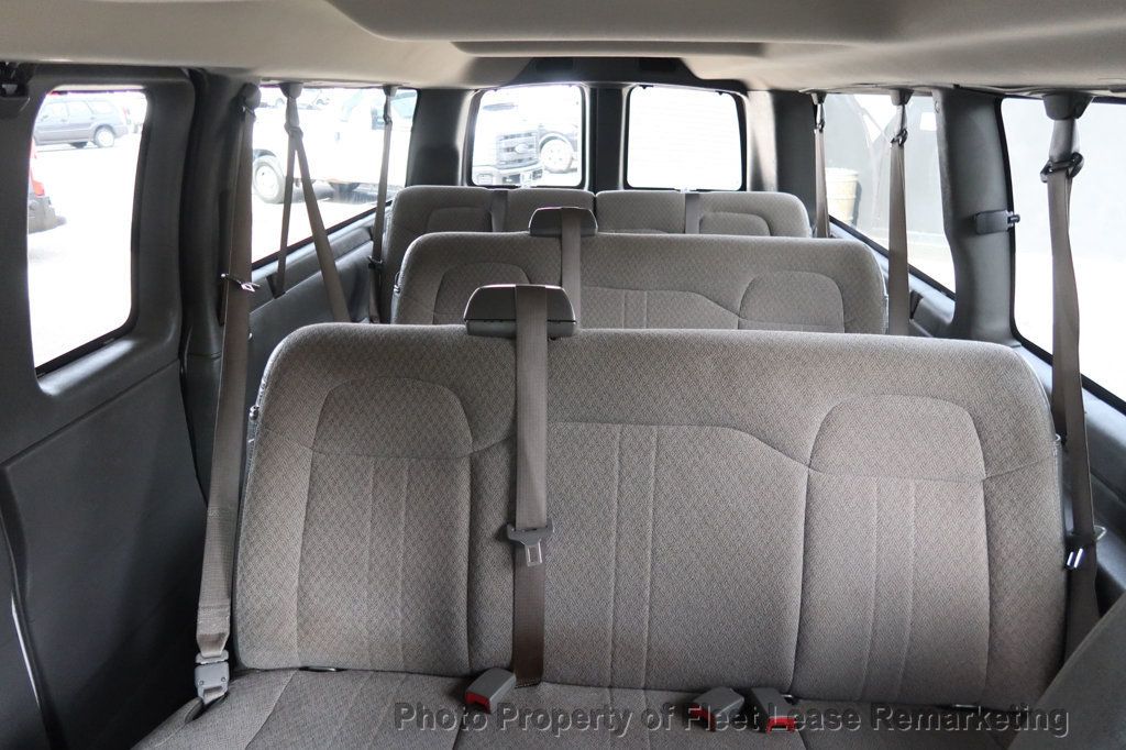 2017 Chevrolet Express Passenger G3500 Ext Passenger Van LT 155"  - 22979007 - 35