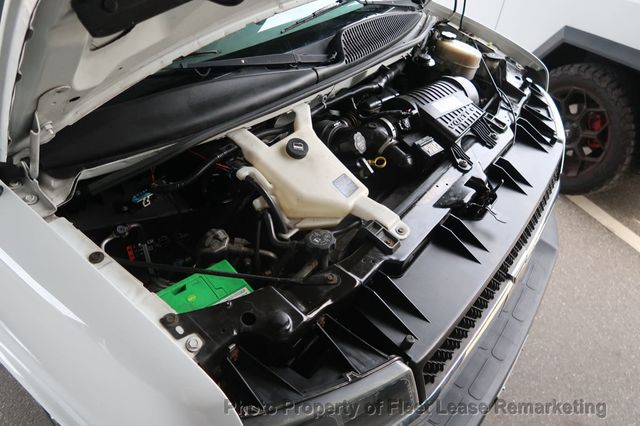 2017 Chevrolet Express Passenger G3500 Ext Passenger Van LT 155"  - 22979007 - 36