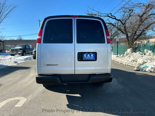 2017 Chevrolet Express Passenger RWD 3500 135" LS w/1LS - 22983292 - 10