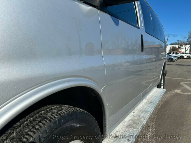 2017 Chevrolet Express Passenger RWD 3500 135" LS w/1LS - 22983292 - 17