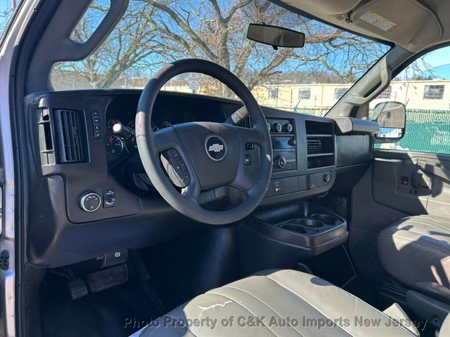 2017 Chevrolet Express Passenger RWD 3500 135" LS w/1LS - 22983292 - 19