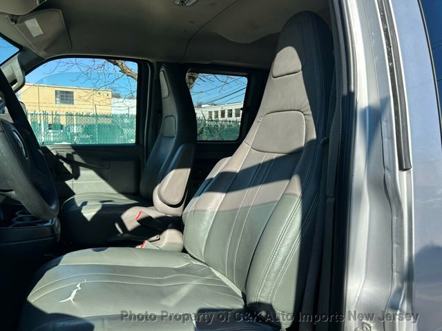 2017 Chevrolet Express Passenger RWD 3500 135" LS w/1LS - 22983292 - 20