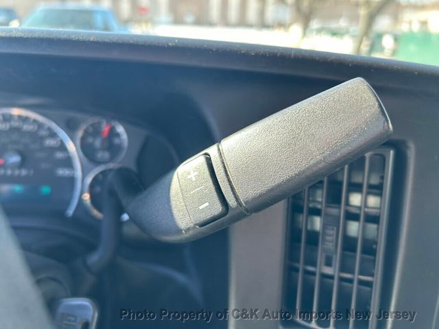 2017 Chevrolet Express Passenger RWD 3500 135" LS w/1LS - 22983292 - 33