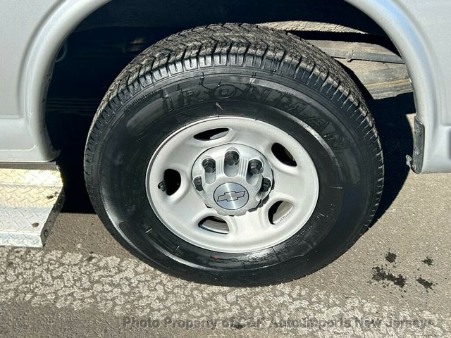 2017 Chevrolet Express Passenger RWD 3500 135" LS w/1LS - 22983292 - 35