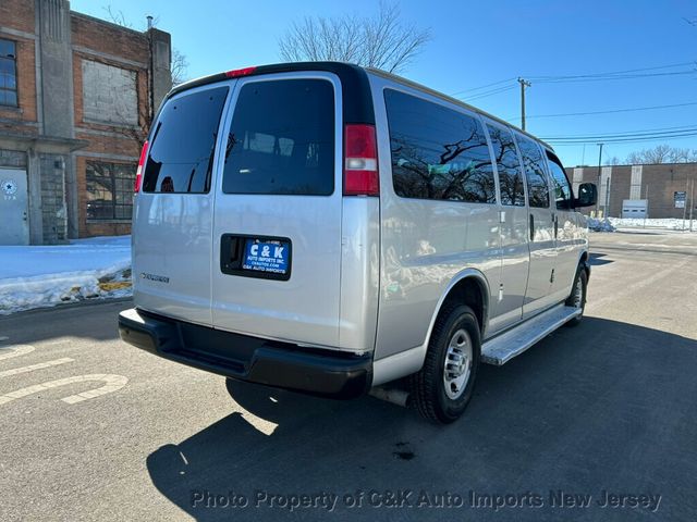 2017 Chevrolet Express Passenger RWD 3500 135" LS w/1LS - 22983292 - 8