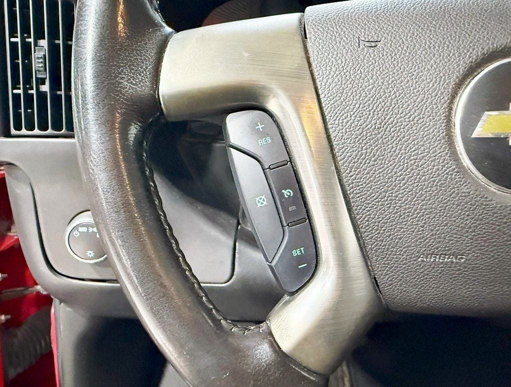 2017 Chevrolet Express Passenger 3500 Van photo 11