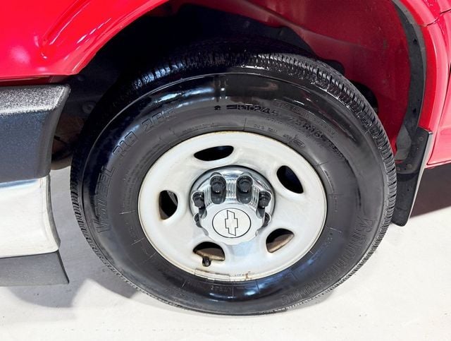 2017 Chevrolet Express Passenger RWD 3500 135" LT w/1LT - 22916351 - 1