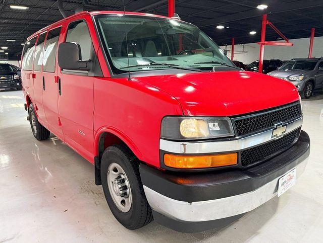 2017 Chevrolet Express Passenger RWD 3500 135" LT w/1LT - 22916351 - 7