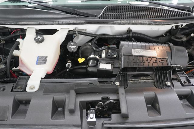 2017 Chevrolet Express Passenger RWD 3500 155" LT w/1LT - 22945577 - 19