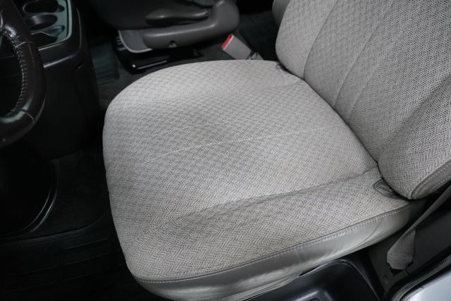 2017 Chevrolet Express Passenger RWD 3500 155" LT w/1LT - 23001698 - 9