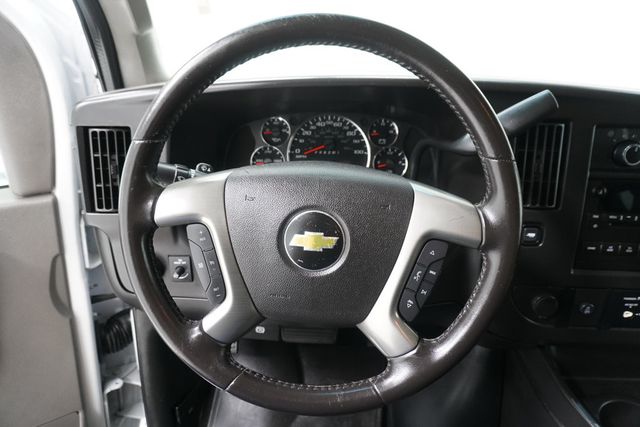 2017 Chevrolet Express Passenger RWD 3500 155" LT w/1LT - 23001698 - 12