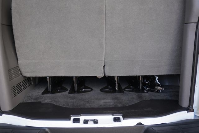 2017 Chevrolet Express Passenger RWD 3500 155" LT w/1LT - 23001698 - 20