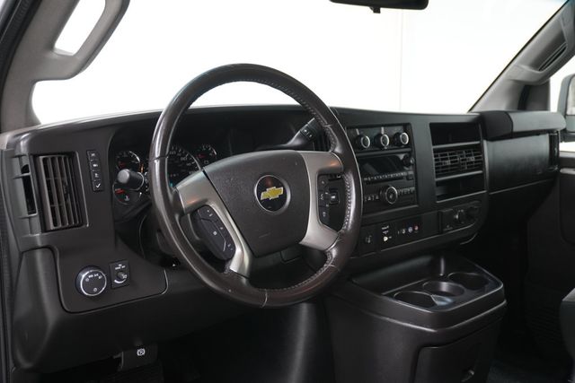 2017 Chevrolet Express Passenger RWD 3500 155" LT w/1LT - 23001698 - 7