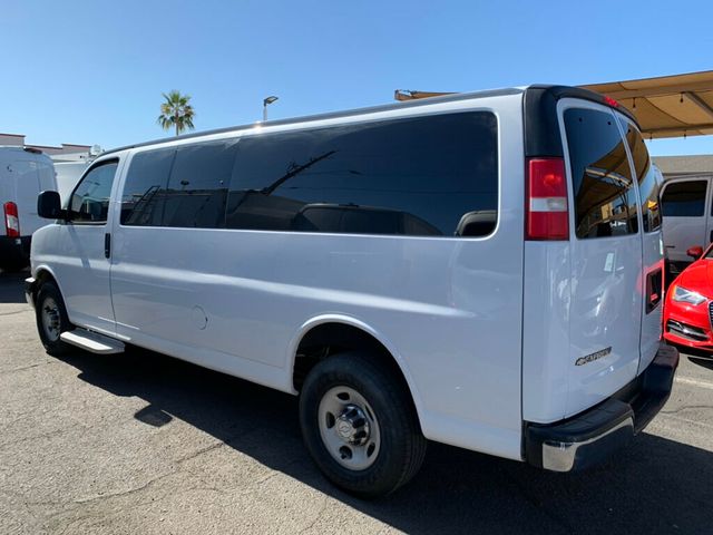 2017 Chevrolet Express Passenger RWD 3500 155" LT w/1LT - 22979026 - 16