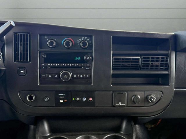 2017 Chevrolet Express Passenger RWD 3500 155" LT w/1LT - 22929246 - 18