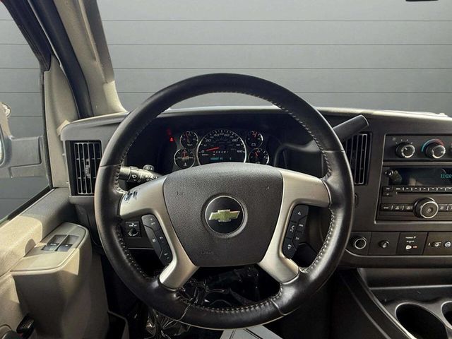 2017 Chevrolet Express Passenger RWD 3500 155" LT w/1LT - 22929246 - 19