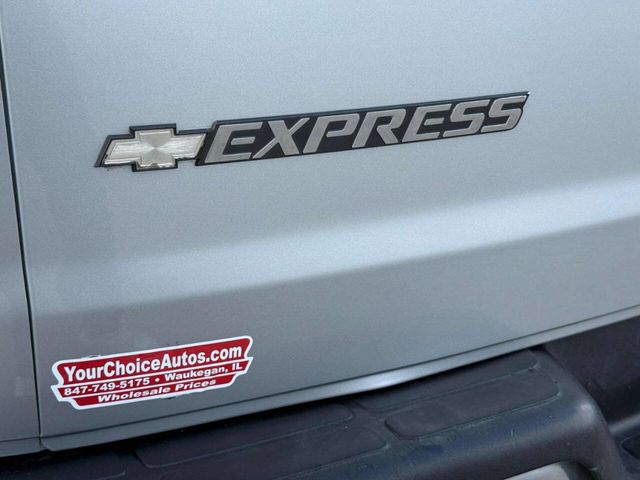 2017 Chevrolet Express Passenger RWD 3500 155" LT w/1LT - 22929246 - 27