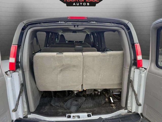 2017 Chevrolet Express Passenger RWD 3500 155" LT w/1LT - 22929246 - 7