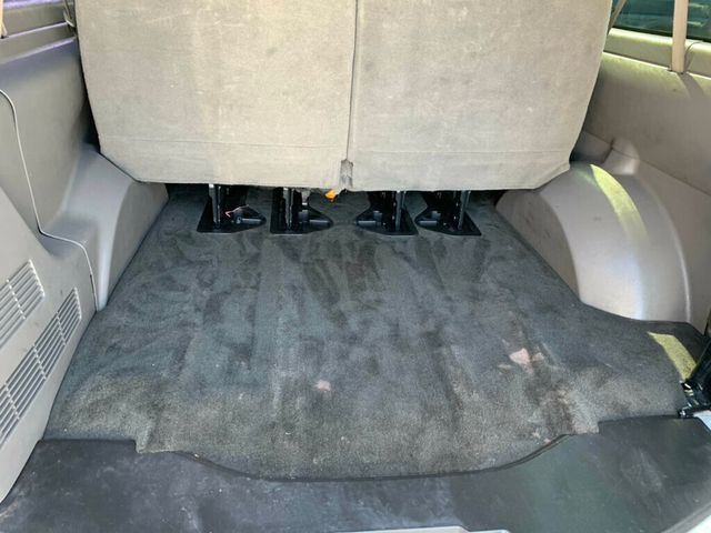 2017 Chevrolet Express Passenger RWD 3500 155" LT w/1LT Passenger - 22979026 - 9