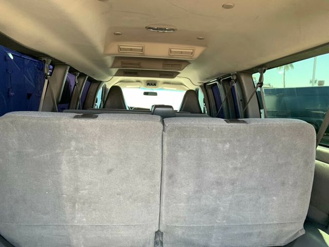 2017 Chevrolet Express Passenger RWD 3500 155" LT w/1LT Passenger - 22979026 - 10