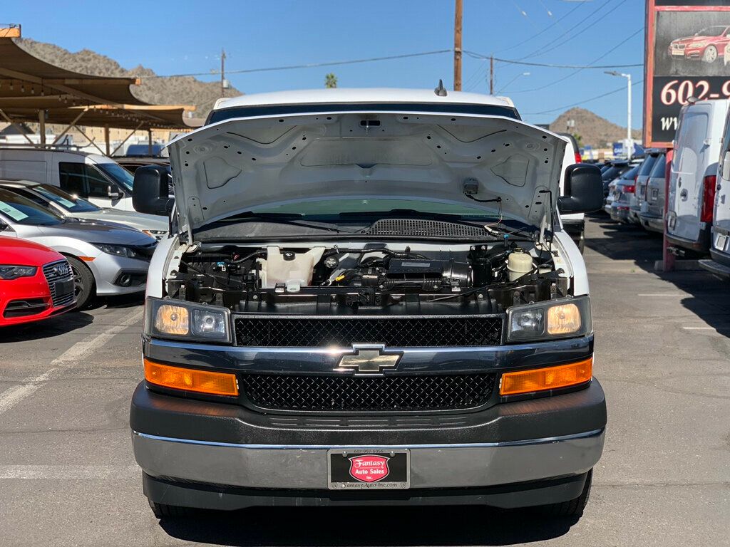 2017 Chevrolet Express Passenger RWD 3500 155" LT w/1LT Passenger - 22979026 - 36