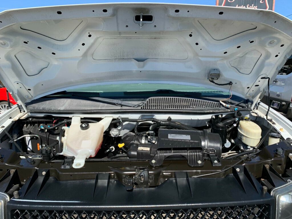 2017 Chevrolet Express Passenger RWD 3500 155" LT w/1LT Passenger - 22979026 - 37