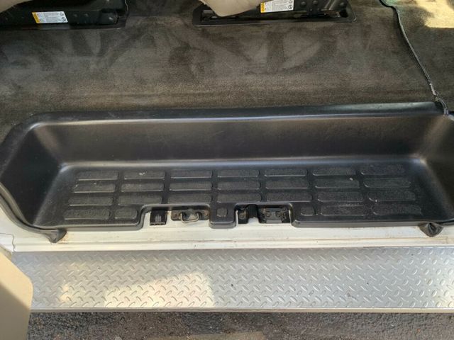 2017 Chevrolet Express Passenger RWD 3500 155" LT w/1LT Passenger - 22989344 - 9