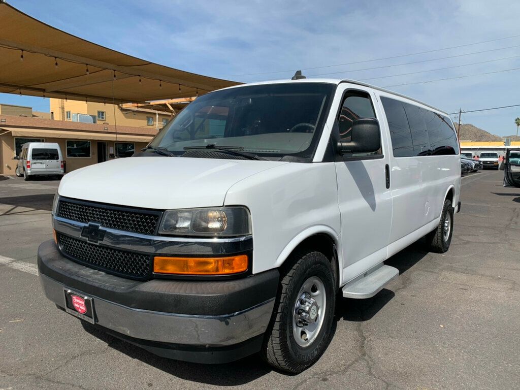 2017 Chevrolet Express Passenger RWD 3500 155" LT w/1LT Passenger - 22989344 - 14
