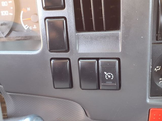 2017 Chevrolet LCF 4500 16' Landscape Dump Truck - 22831871 - 28