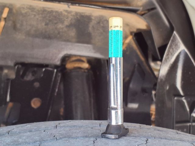 2017 Chevrolet LCF 4500 16' Landscape Dump Truck - 22831871 - 35