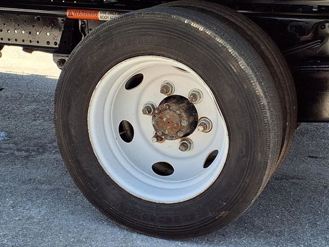 2017 Chevrolet LCF 4500 16' Landscape Dump Truck - 22831871 - 39