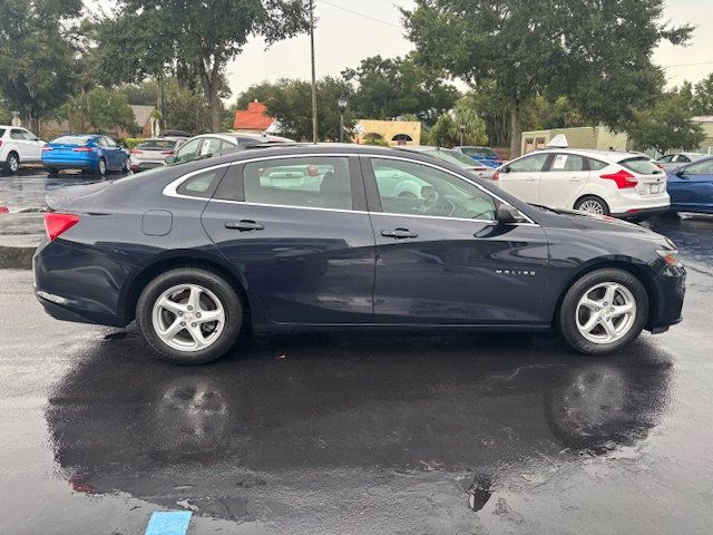 2017 Chevrolet Malibu  - 22914941 - 10