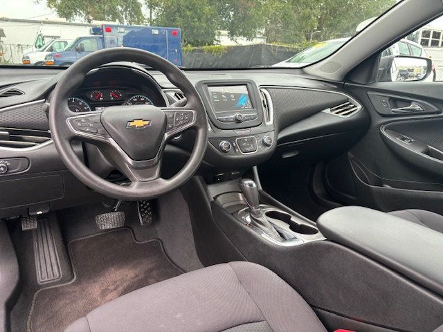 2017 Chevrolet Malibu  - 22914941 - 6