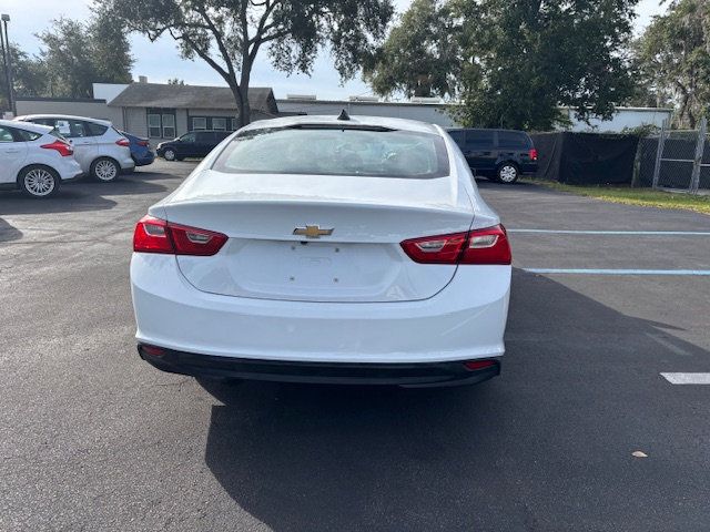 2017 Chevrolet Malibu  - 22935894 - 9