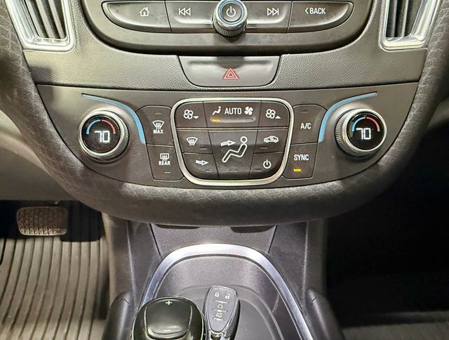 2017 Chevrolet Malibu 4dr Sedan Hybrid w/1HY - 22953233 - 18