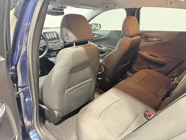 2017 Chevrolet Malibu 4dr Sedan Hybrid w/1HY - 22953233 - 29