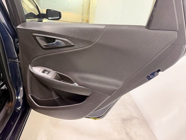 2017 Chevrolet Malibu 4dr Sedan Hybrid w/1HY - 22953233 - 33