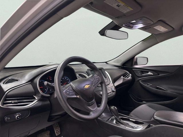 2017 Chevrolet Malibu 4dr Sedan LS w/1LS - 22979984 - 10