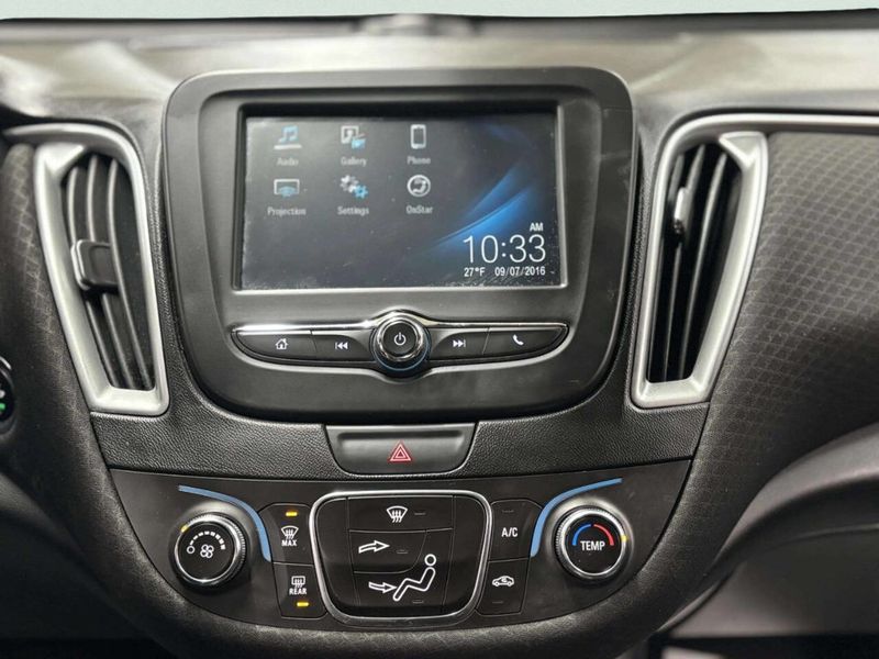 2017 Chevrolet Malibu 4dr Sedan LS w/1LS - 22979984 - 21