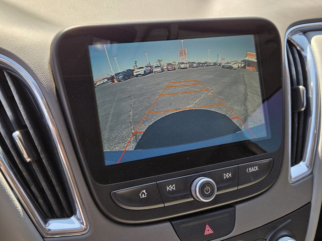 2017 Chevrolet Malibu 4dr Sedan LT w/1LT - 22923541 - 19