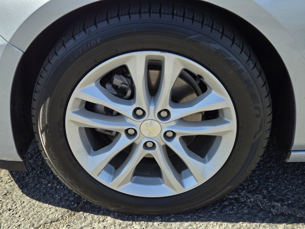 2017 Chevrolet Malibu 4dr Sedan LT w/1LT - 22923541 - 5