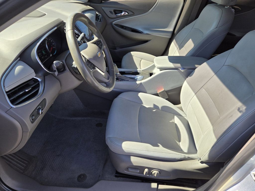 2017 Chevrolet Malibu 4dr Sedan LT w/1LT - 22923541 - 6